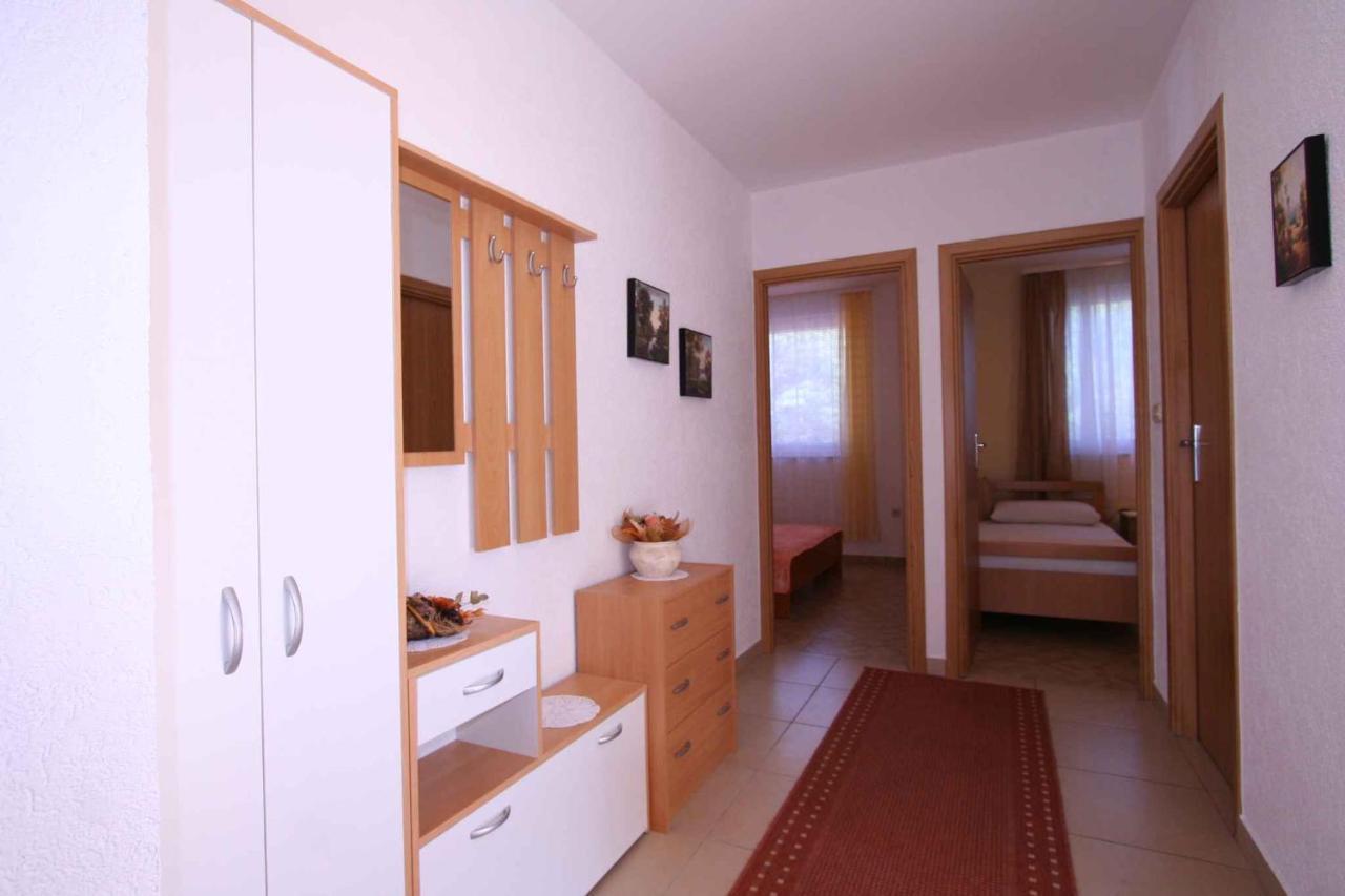 Apartments In Silo/Insel Krk 13442 Exterior photo